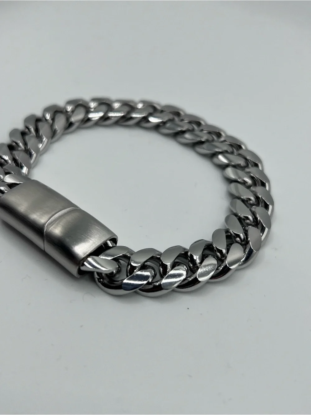 Stainless Steel Mens Curb Chain Bracelet - Silver